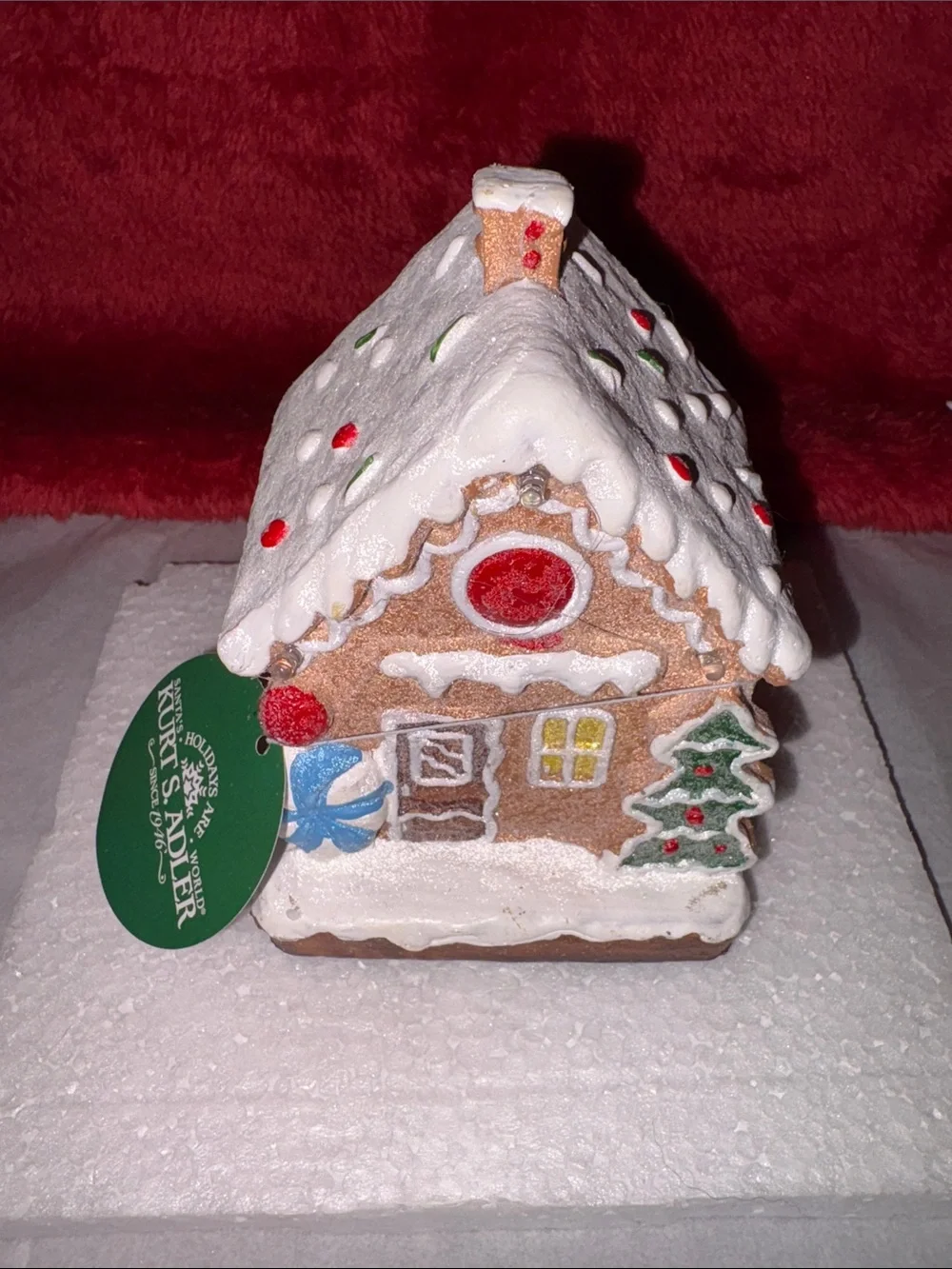 Kurt S. Adler Lighted Gingerbread House Village Set 8 Piece NWT